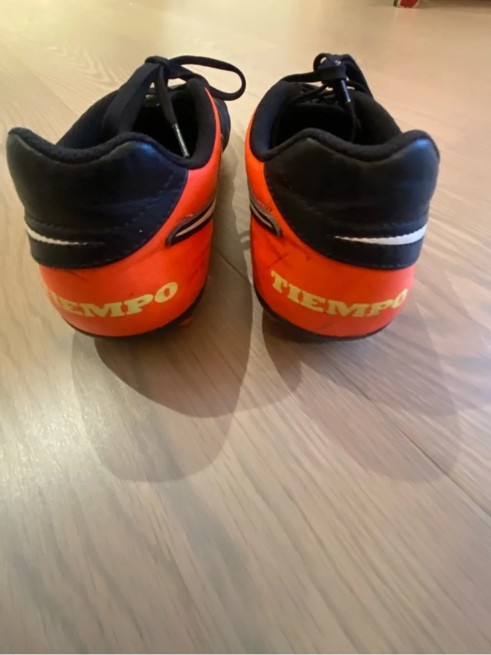 Nike Kids Black & Orange Soccer Cleats with White Swoosh Size US 7 Euro 40 - Picture 5 of 9